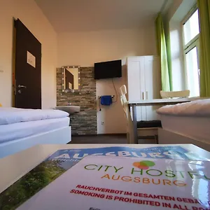 City Hostel Hostal